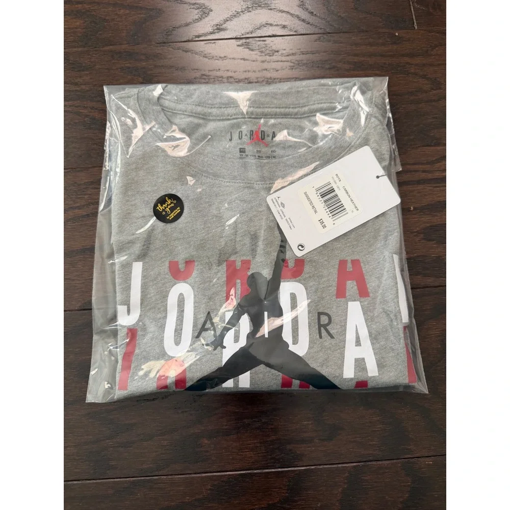 Jordan Boys Long Sleeve Graphic T-Shirt Carbon Heather Grey XL 95C680-GEH